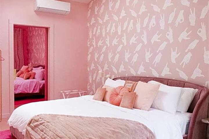 The Norsdale plus CMYK Motel on 10 acres in Phoenicia