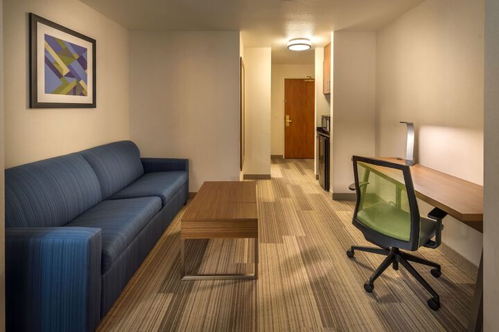Holiday Inn Express & Suites Carson City by IHG