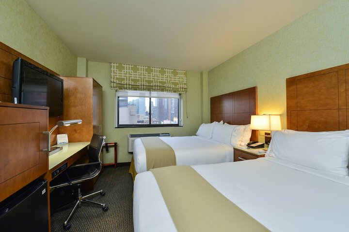Room 18 of 29