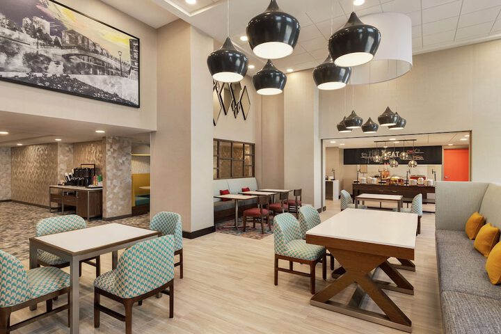 Breakfast/Coffee Service 46 of 59