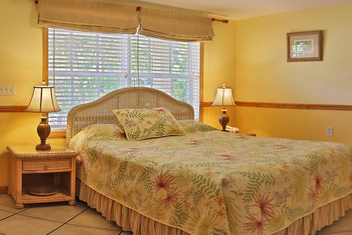 Room 15 of 28
