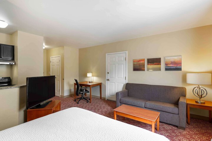 Room 19 of 35