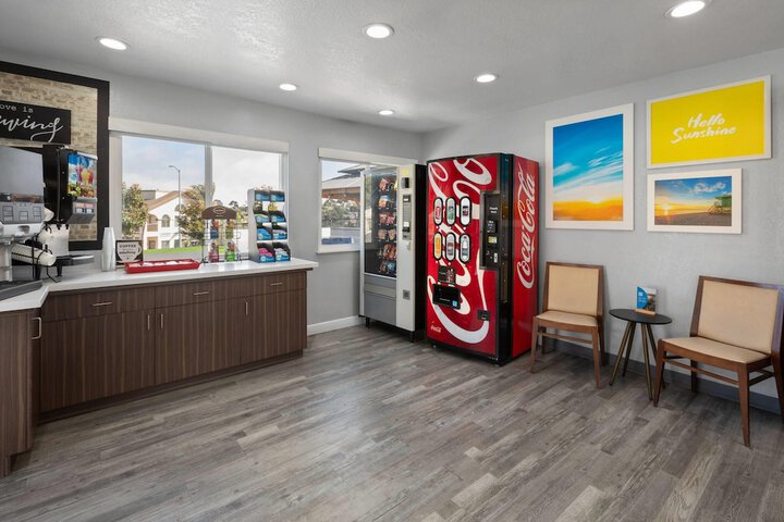 Days Inn by Wyndham Arroyo Grande / Pismo Beach