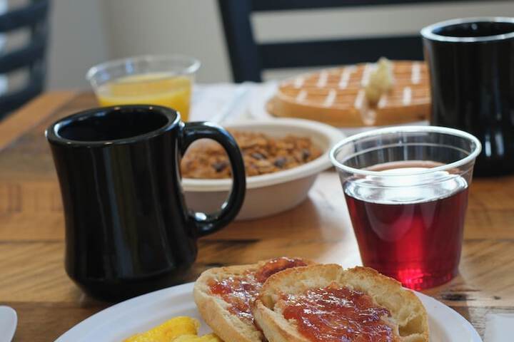 Breakfast/Coffee Service 59 of 80