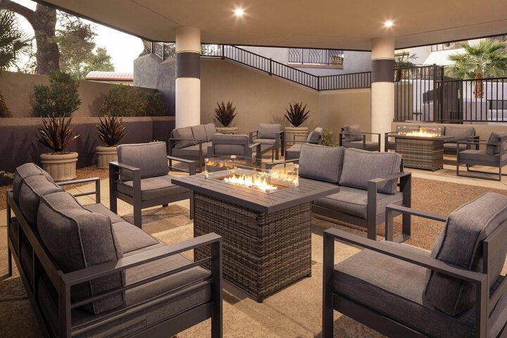 Delta Hotels by Marriott Phoenix Mesa