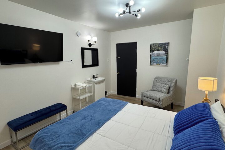 Room 52 of 75