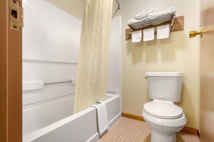 Room 16 of 43