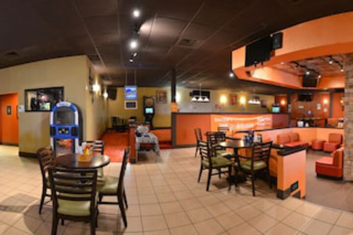 Ramada Plaza by Wyndham Sheridan Hotel & Convention Center