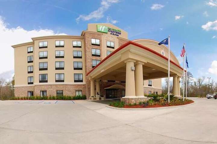 Holiday Inn Express & Suites Laplace by IHG