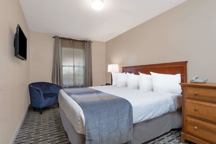 Room 8 of 29