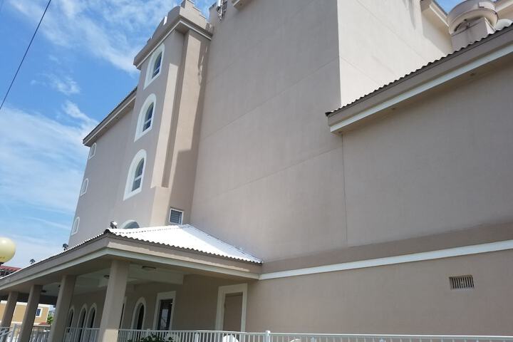 Hotel 3 of 56