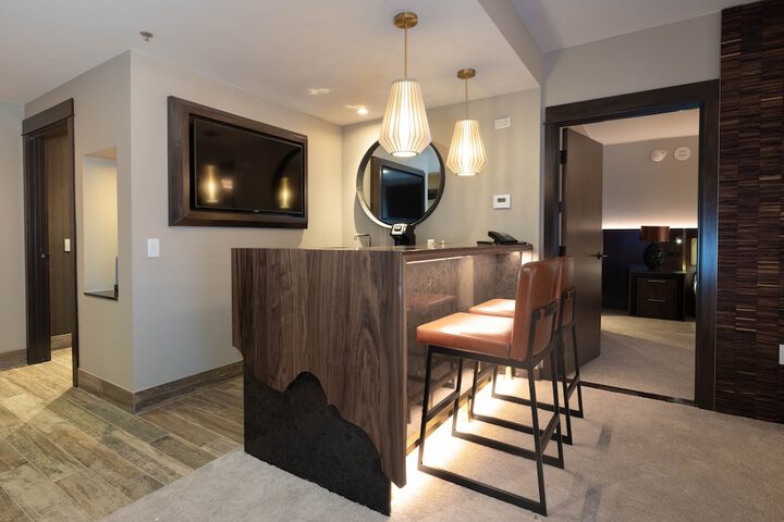 Room 45 of 100