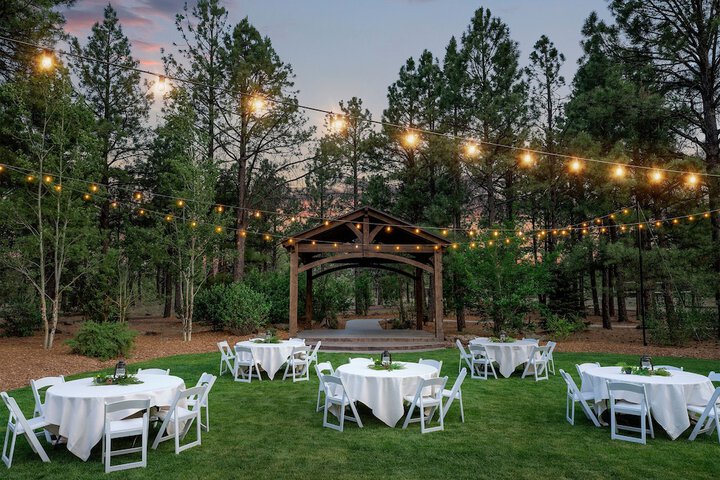 Little America Flagstaff