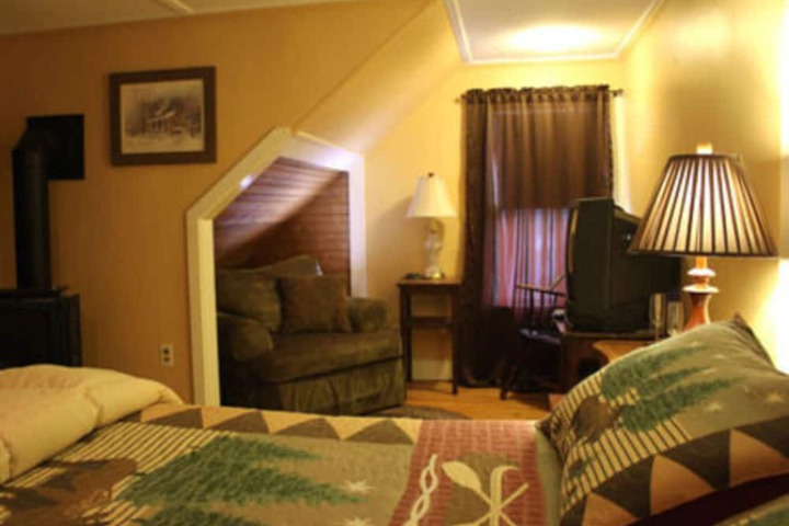 Room 6 of 17