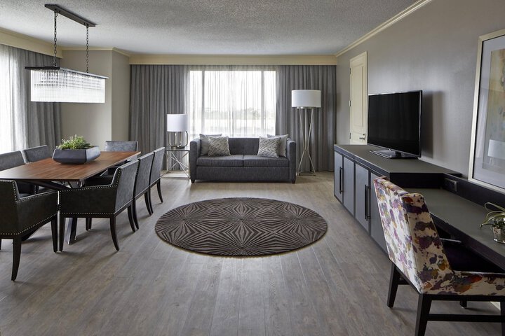 Room 14 of 78