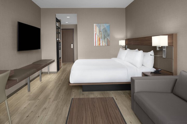 Room 16 of 55