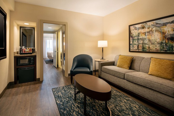 Room 15 of 65