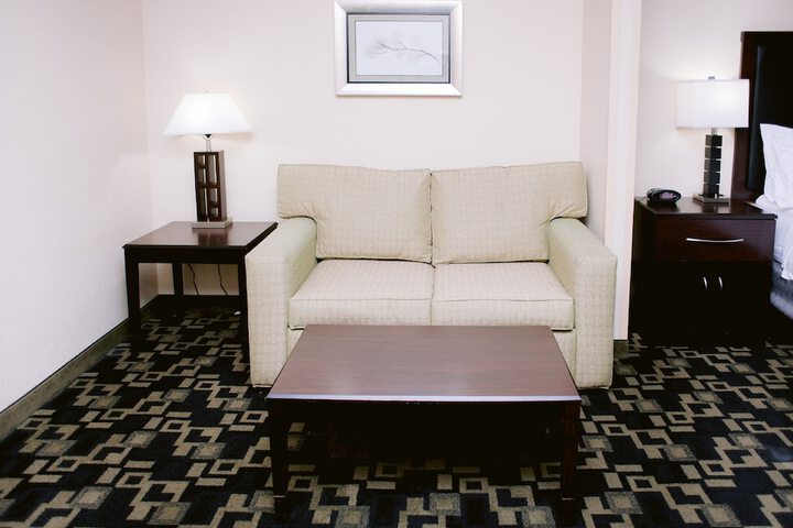 Room 23 of 70