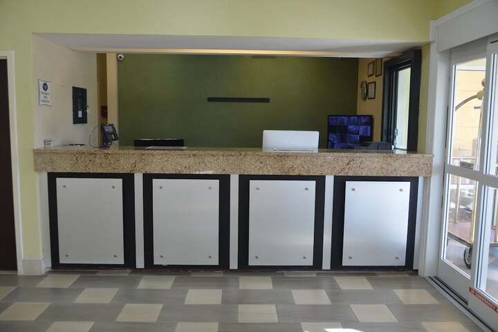 Hotel Interior 6 of 24