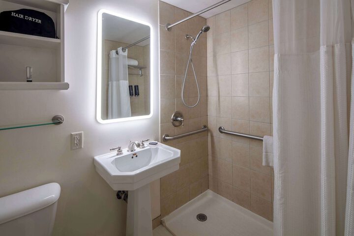 Collegian Hotel & Suites Trademark Collection by Wyndham