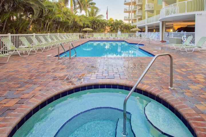 Crystal Palms Beach Resort