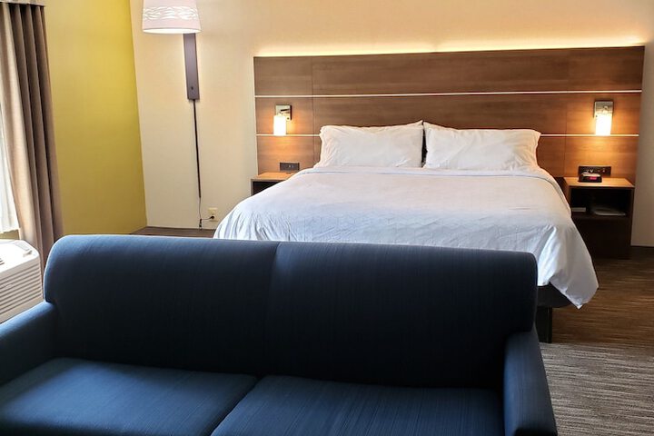 Holiday Inn Express Edgewood-Aberdeen-Bel Air by IHG