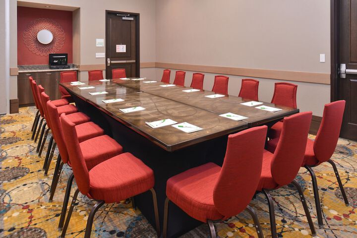 Crowne Plaza Shenandoah - Woodlands Area by IHG