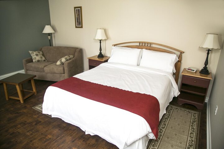 Room 44 of 183