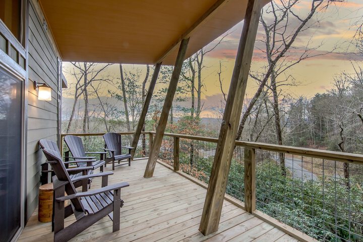 Pilot Cove Forest Lodging