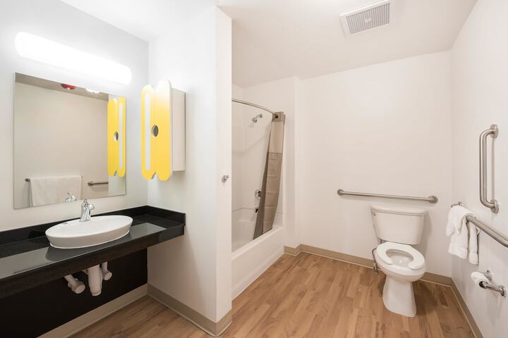 Room 20 of 34