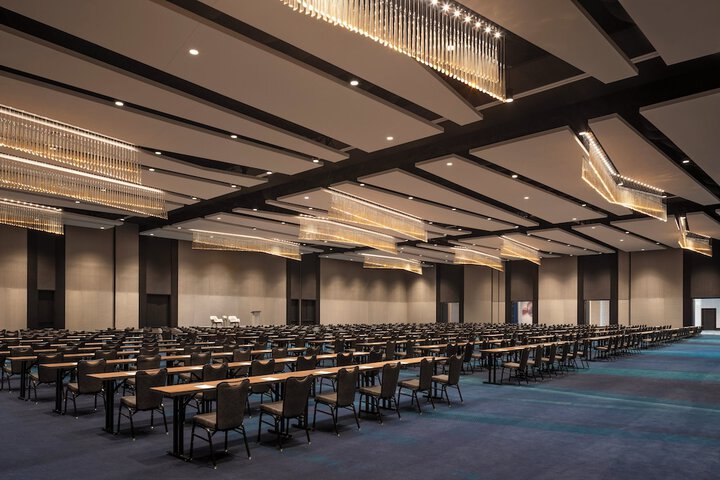 Loews Arlington
