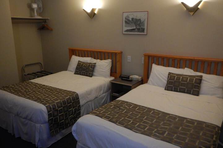 Room 9 of 24