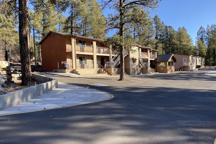 Motel in The Pines