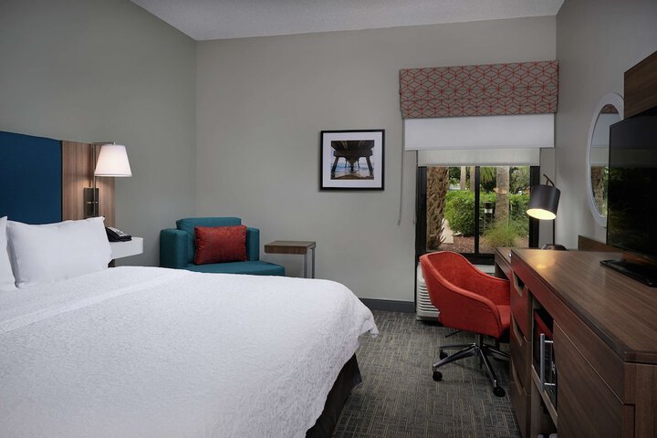 Room 28 of 42