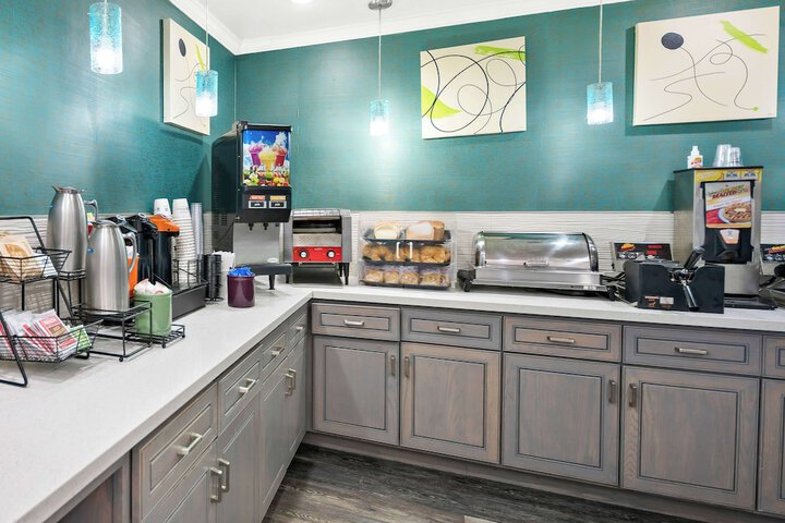 Breakfast/Coffee Service 54 of 55