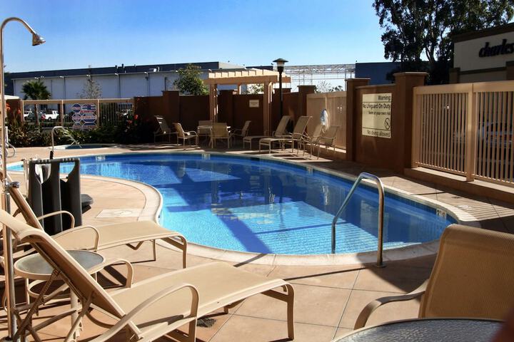 Pool 6 of 22