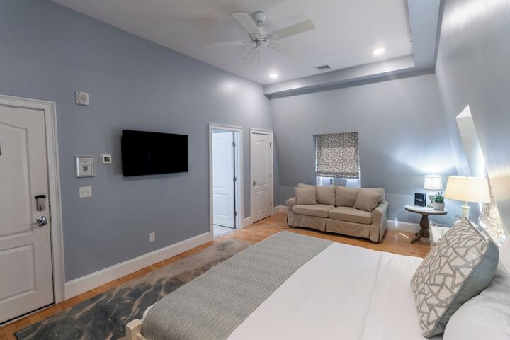 Room 21 of 58