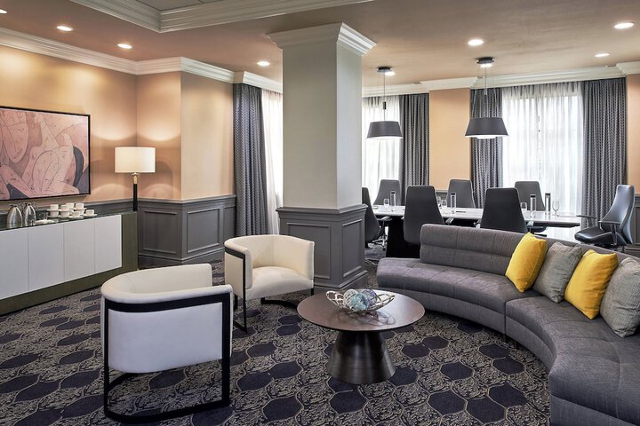Hotel Colonnade Coral Gables Autograph Collection