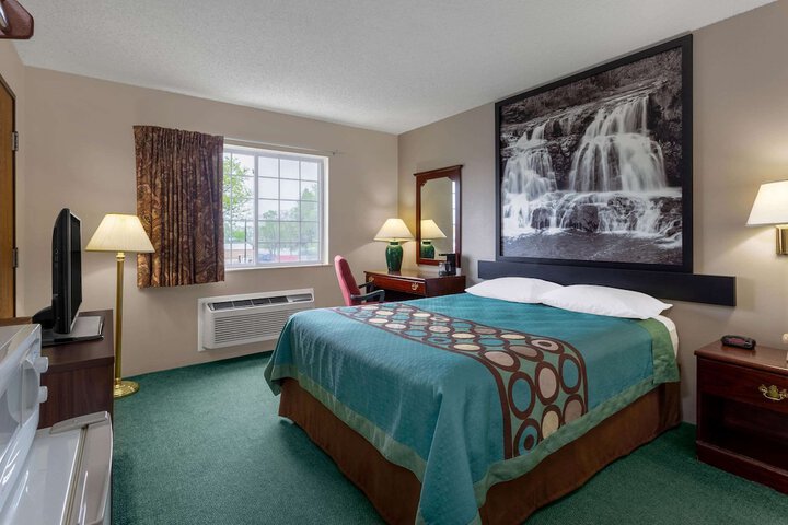 Room 19 of 27