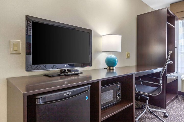 Room 11 of 46