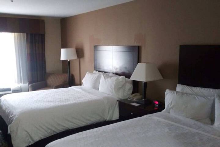 HOLIDAY INN EXPRESS & SUITES ZANESVILLE NORTH by IHG