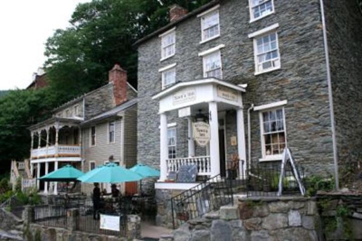 Towns Inn