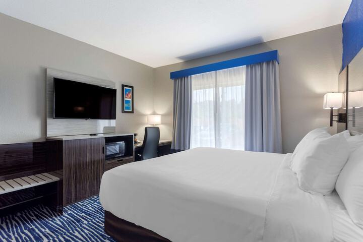 Room 20 of 34