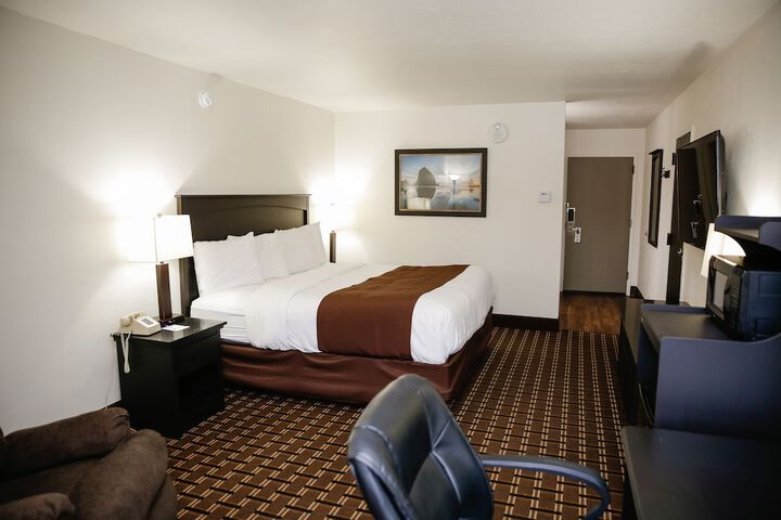 Room 19 of 36