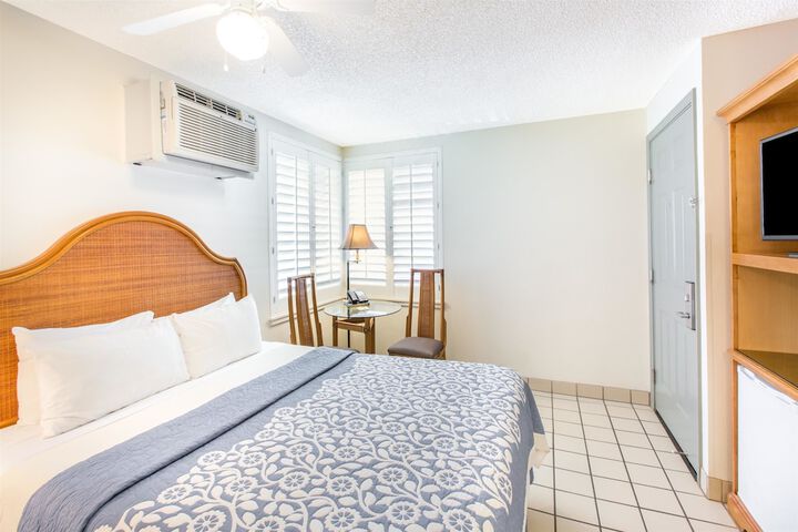 Room 52 of 68