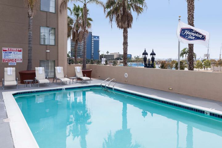 Pool 11 of 38