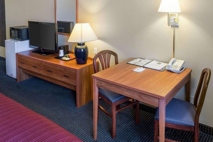 Room 26 of 34