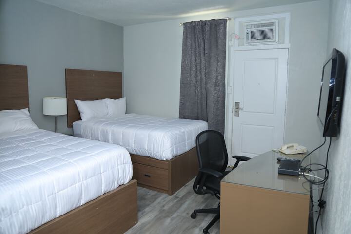 Room 18 of 36
