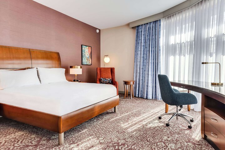 Room 11 of 27