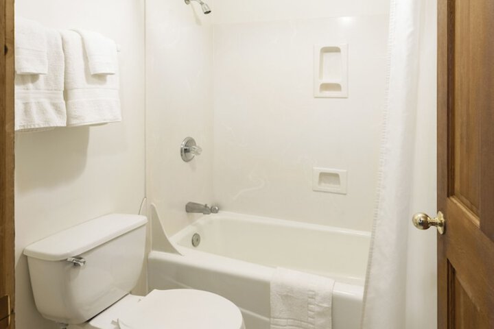 Room 144 of 256